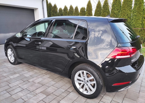 Volkswagen Golf cena 77900 przebieg: 67960, rok produkcji 2019 z Suchedniów małe 436